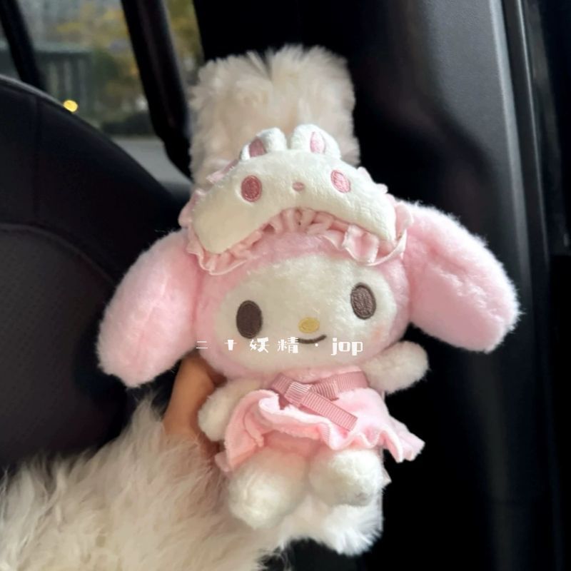 Interior Design Mockup - Sanrio Penutup Sabuk Pengaman Mobil Boneka